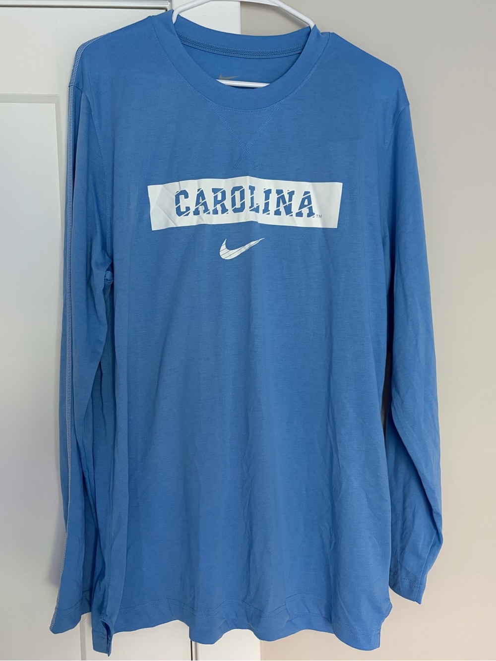 Nike UNC ‘Carolina’ Long Sleeve Dri-Fit Tee - Men’s Size L